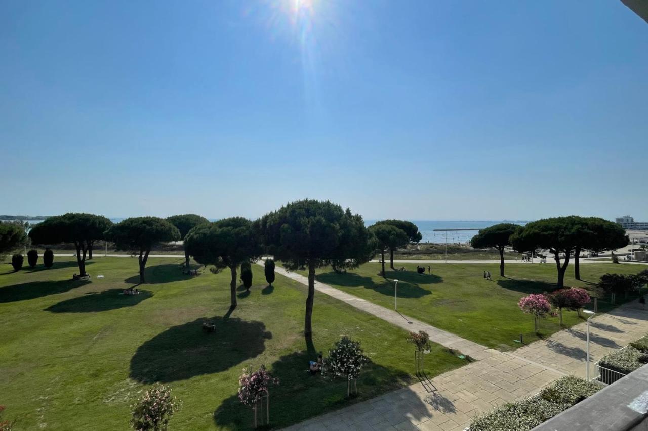 Le Mistral Appartement Standing Avec Vue Mer Exceptionnelle En 1Ere Ligne لو غراو دو روا المظهر الخارجي الصورة