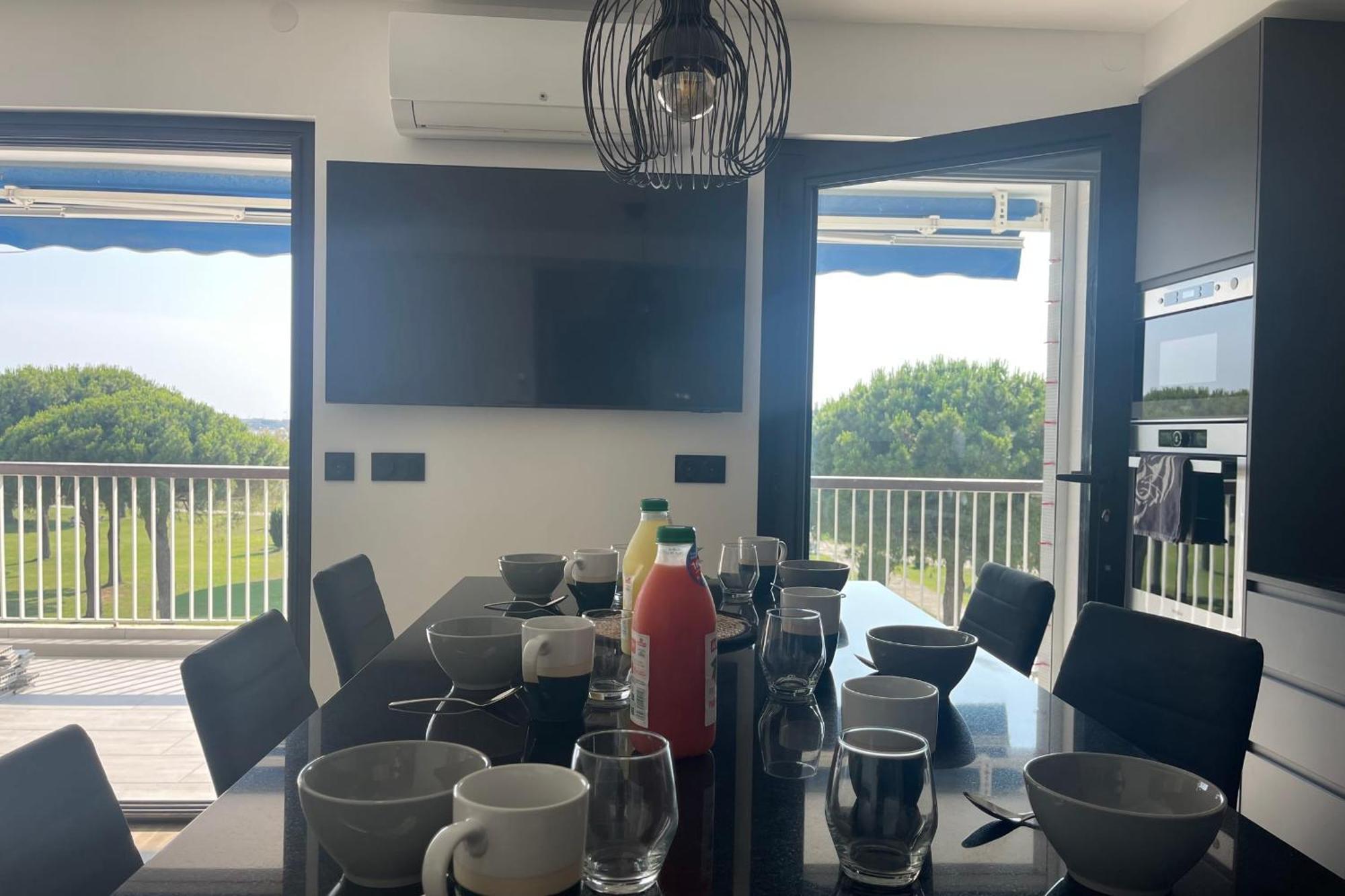 Le Mistral Appartement Standing Avec Vue Mer Exceptionnelle En 1Ere Ligne لو غراو دو روا المظهر الخارجي الصورة