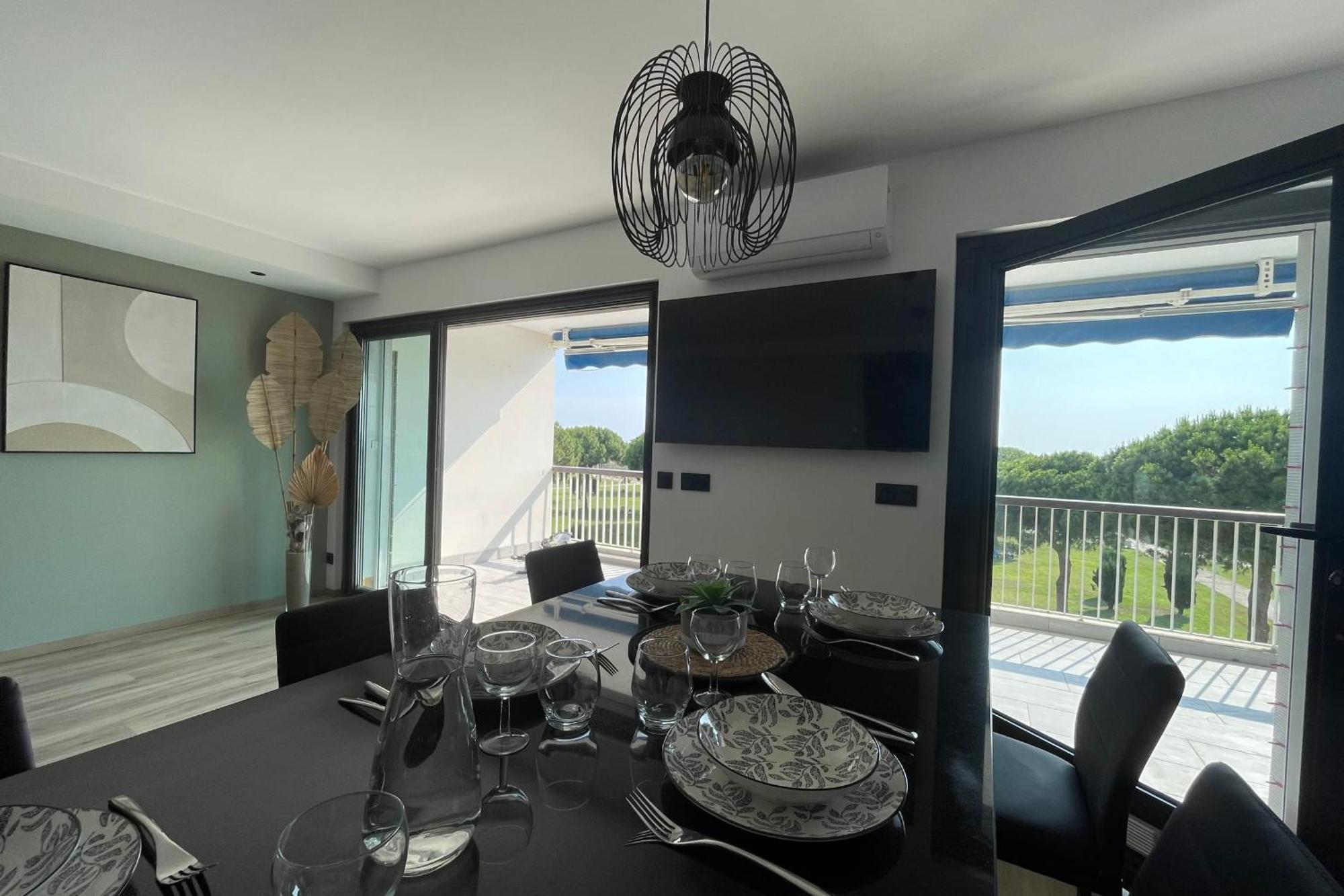 Le Mistral Appartement Standing Avec Vue Mer Exceptionnelle En 1Ere Ligne لو غراو دو روا المظهر الخارجي الصورة