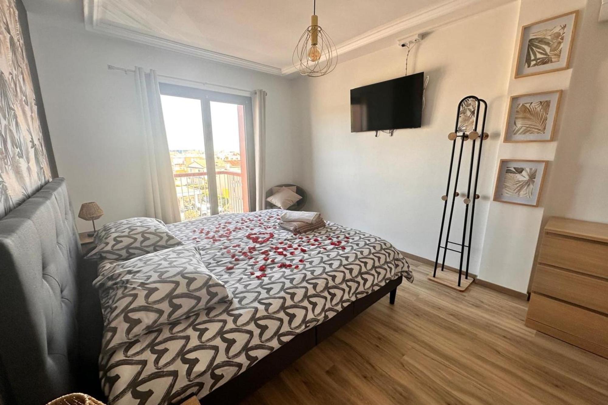 Le Mistral Appartement Standing Avec Vue Mer Exceptionnelle En 1Ere Ligne لو غراو دو روا المظهر الخارجي الصورة